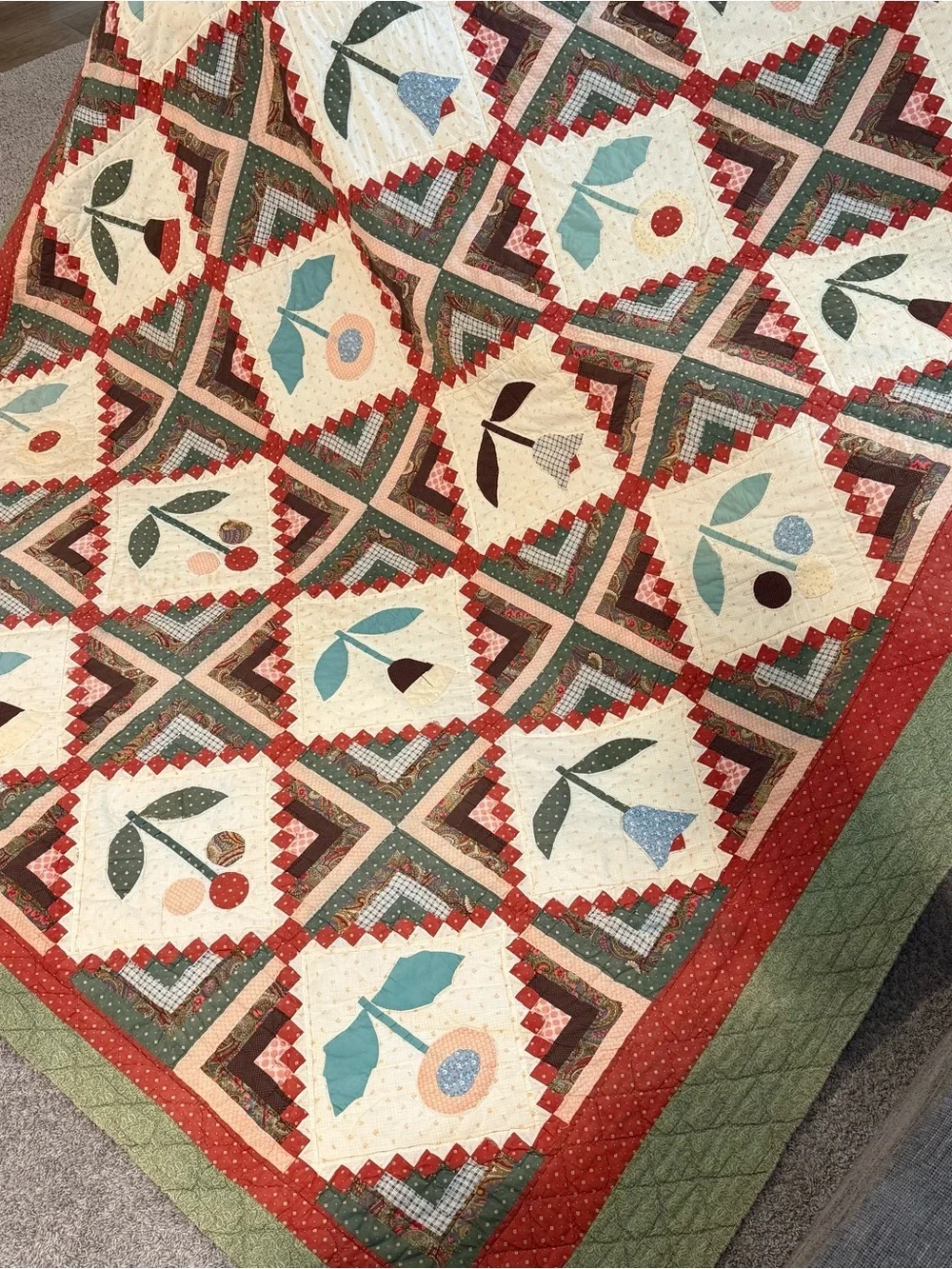 Vintage handmade floral tulip patchwork Quilt handmade machine sewn folk art
